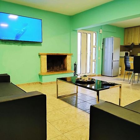 Sleepili Apartment Vrisai Bagian luar foto