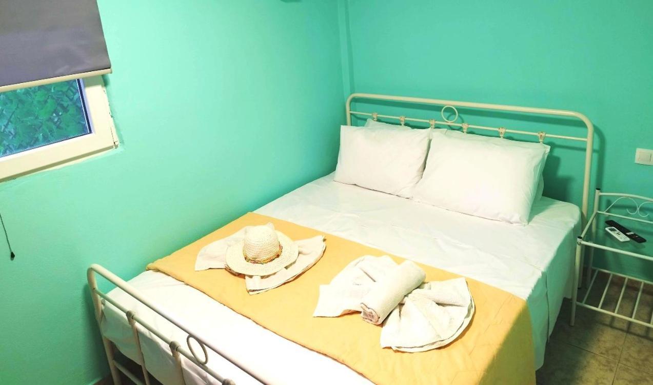 Sleepili Apartment Vrisai Bagian luar foto