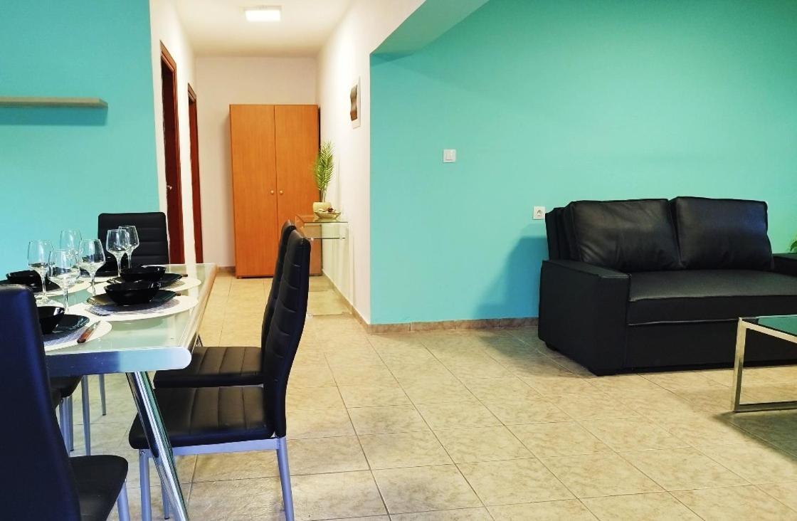Sleepili Apartment Vrisai Bagian luar foto